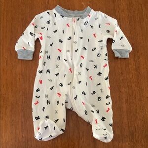 🍓3/$10 Koala Kids White and Black Newborn Footies
